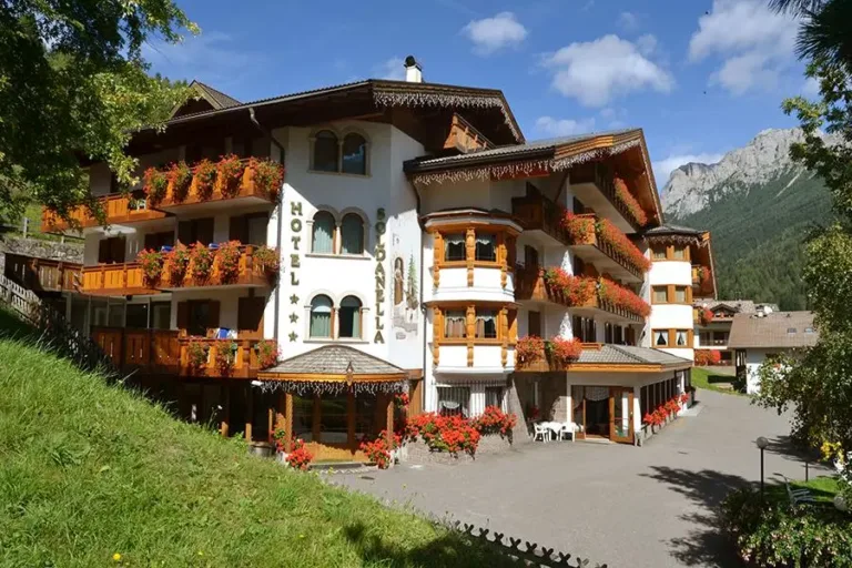 Hotel La Soldanella — Passo San Pellegrino